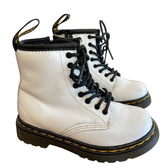 Dr. Martens Other - Dr Martens 1460T White Leather Combat Zip Boots Air Wair Toddler Size 7 US